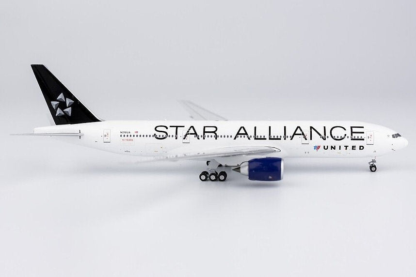 United Airlines Star Alliance 777-200R N218UA / 72021 / 1:400 elaviadormodels