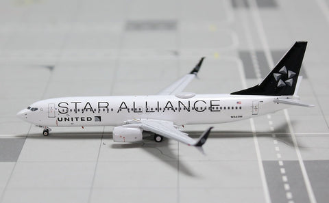 United Airlines Star Alliance / Boeing 737-800 / N26210 / 202232 / 1:400
