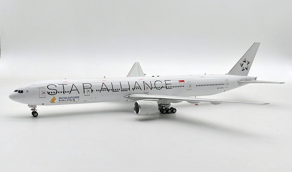 Singapore Airlines “Star Alliance” / Boeing 777-300 /  9V-SYL / WB-777-3-021 / 1:200 elaviadormodels