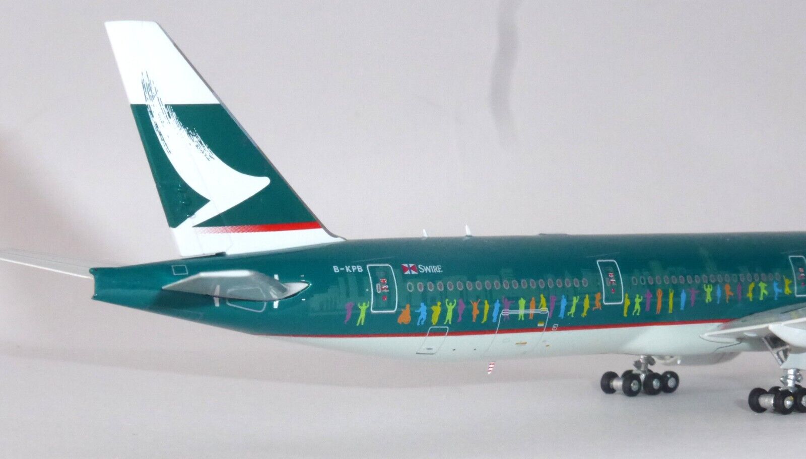 Cathay Airways / Boeing 777-300ER / B-KPB / WB4014 / 1:400