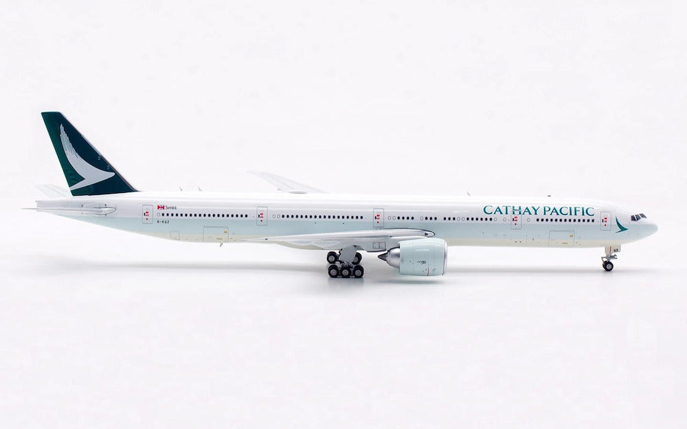 Cathay Pacific / Boeing 777-300ER / B-KQZ / WB4047 /  elaviadormodels