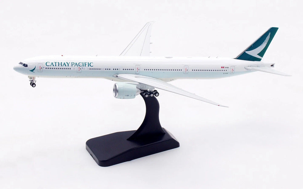 Cathay Pacific / Boeing 777-300ER / B-KQZ / WB4047 /  elaviadormodels