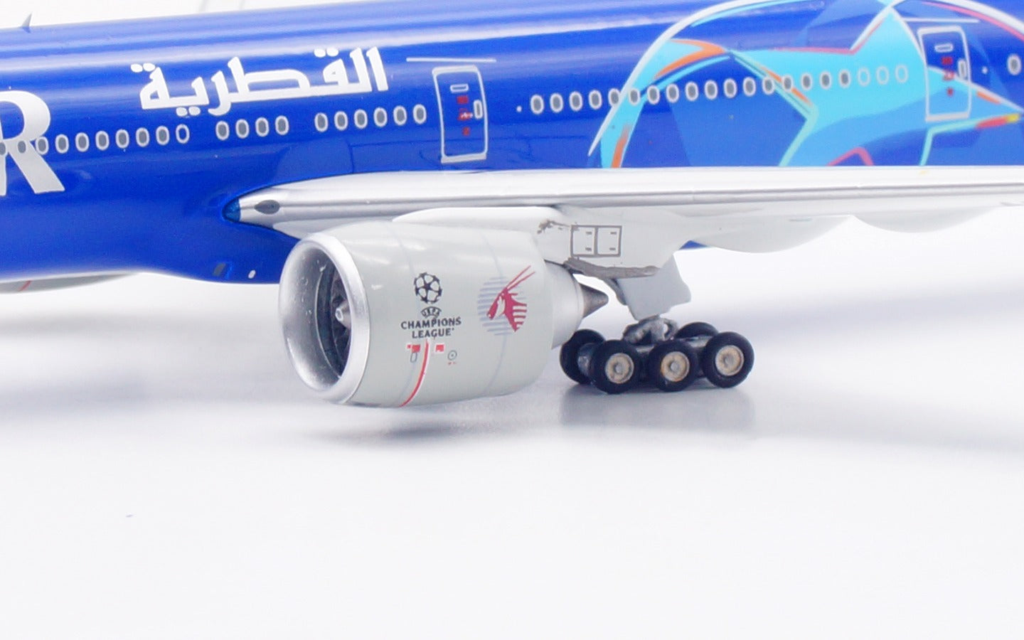 Qatar Airways (UEFA Champions League Livery) / Boeing 777-300ER / A7-BED / WB4064 / 1:400