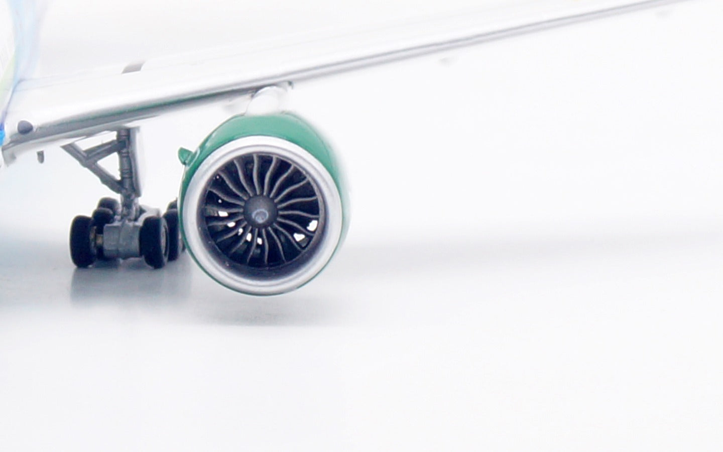 Saudi Arabian Airlines / Boeing 777-300ER / HZ-AK43 / WB4065 / 1:400