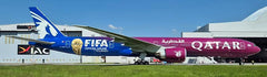 Qatar Airways ("FIFA Official Airline" Livery) / Boeing 777-300ER / A7-BEH / WB4083 / 1:400 elaviadormodels