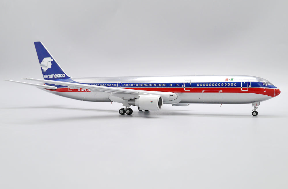 AeroMexico / Boeing B767-300ER / XA-RWX / XX20152 / 1:200 elaviadormodels