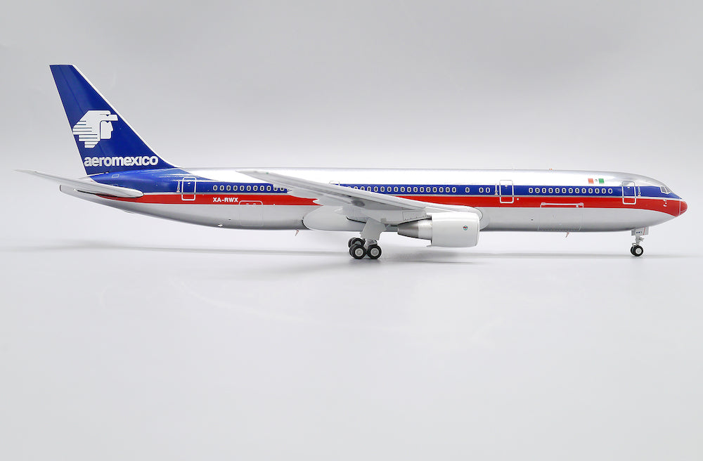 AeroMexico / Boeing B767-300ER / XA-RWX / XX20152 / 1:200 elaviadormodels