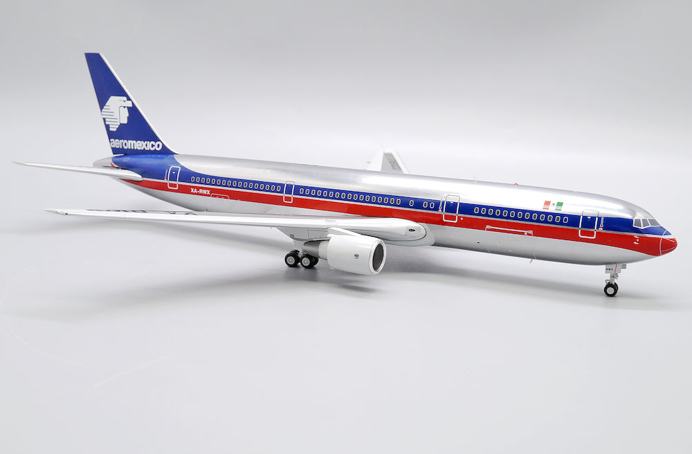 AeroMexico / Boeing B767-300ER / XA-RWX / XX20152 / 1:200 elaviadormodels