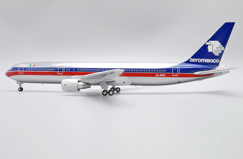 AeroMexico / Boeing B767-300ER / XA-RWX / XX20152 / 1:200 elaviadormodels