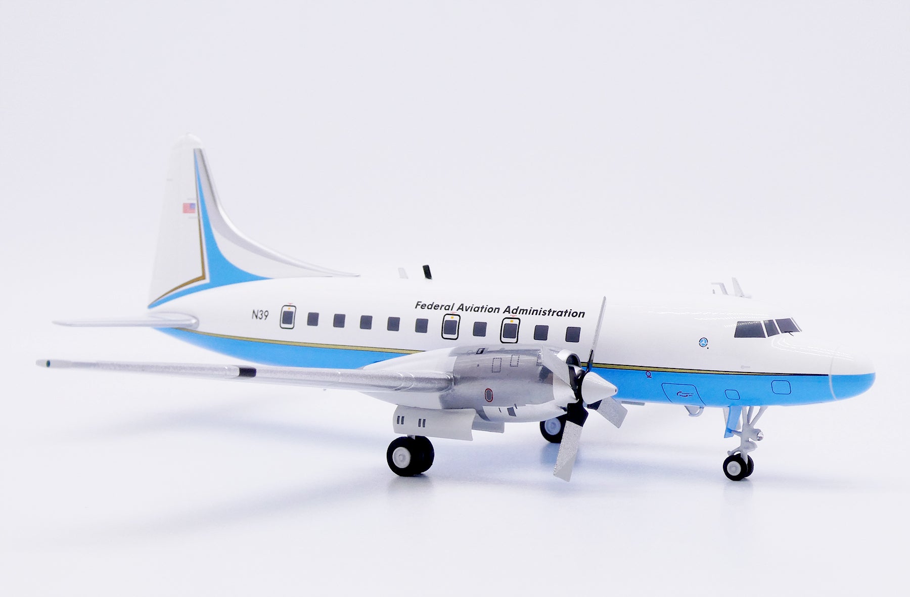 Federal Aviation Administration / Convair CV-580 / N39 / XX20553 / 1:200
