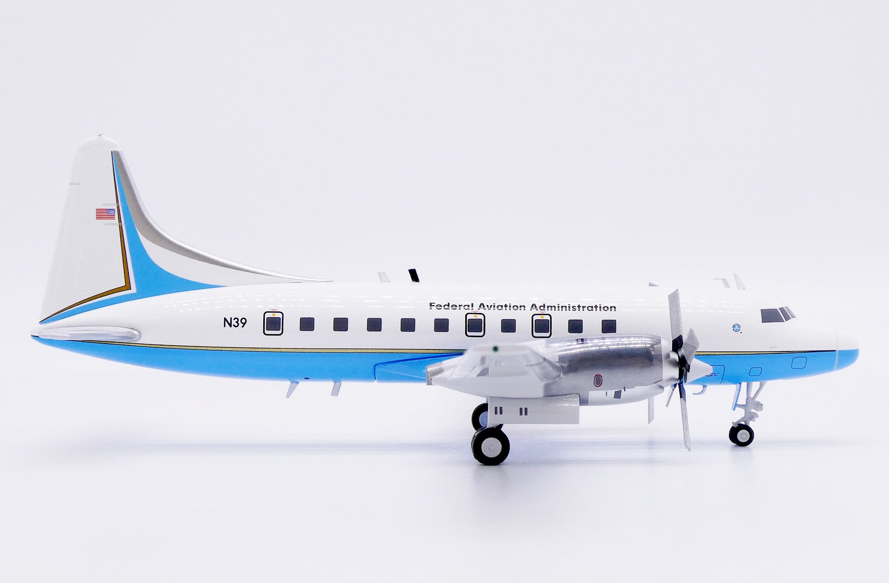 Federal Aviation Administration / Convair CV-580 / N39 / XX20553 / 1:200