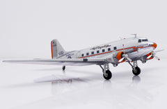 American Airlines (Flagship Detroit) / Douglas DC-3 / NC17334 / XX2383 / 1:200