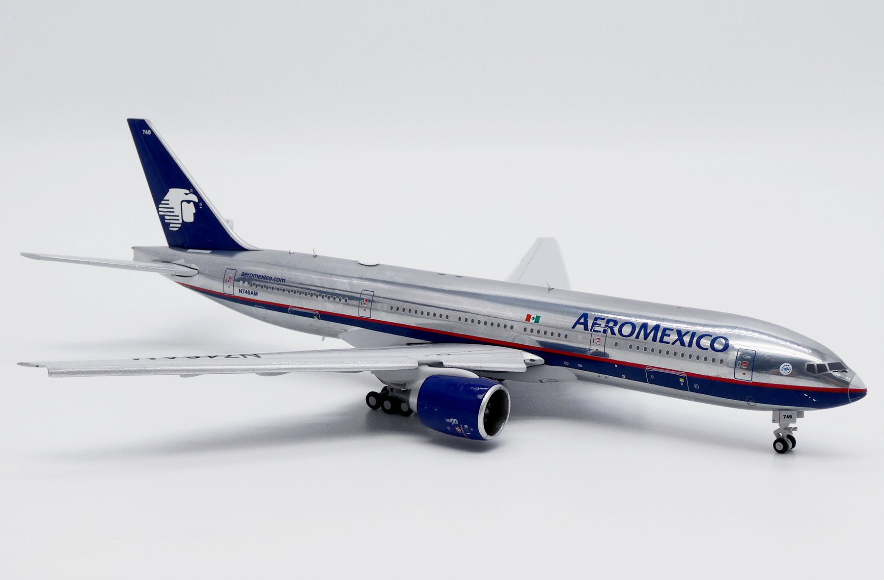 AeroMexico / Boeing 777-200ER (Flaps Down) / XX40026A / N746AM / 1:400