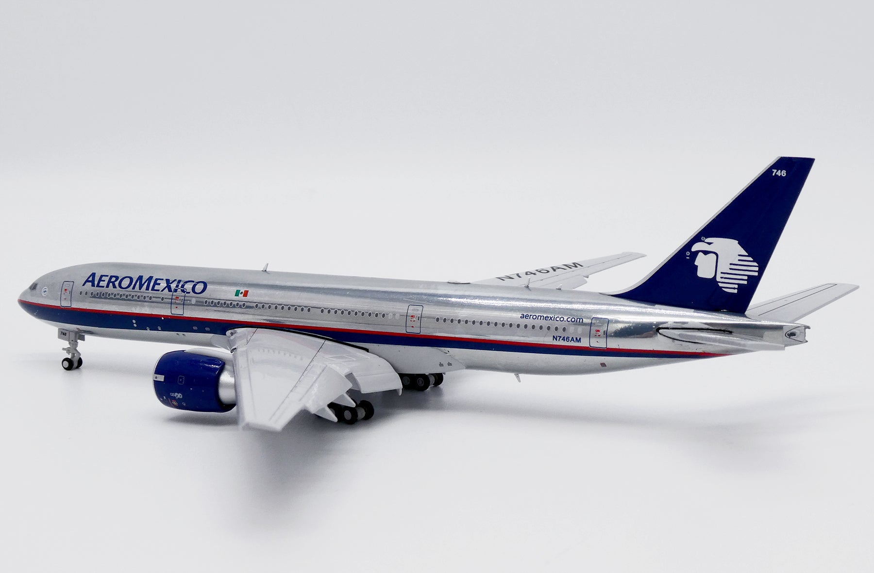 AeroMexico / Boeing 777-200ER (Flaps Down) / XX40026A / N746AM / 1:400