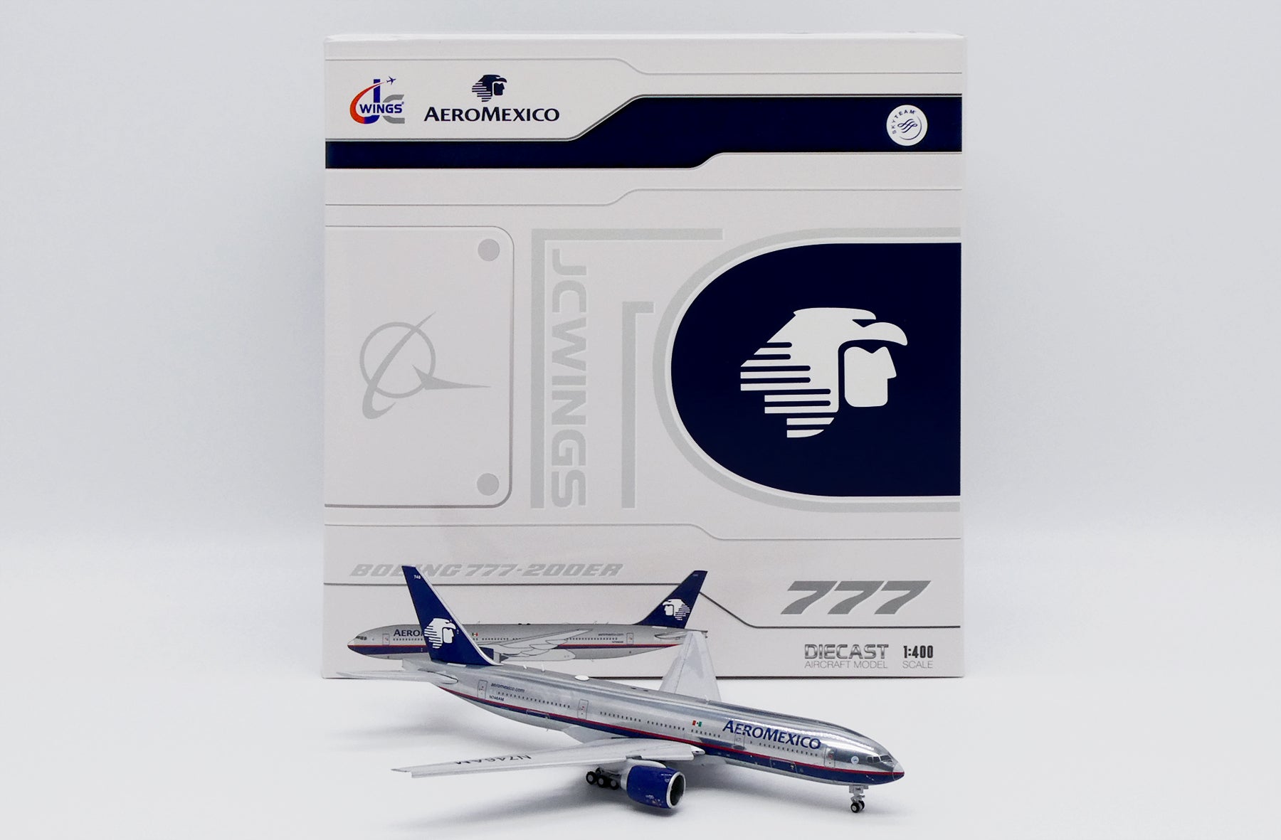 AeroMexico / Boeing 777-200ER (Flaps Down) / XX40026A / N746AM / 1:400