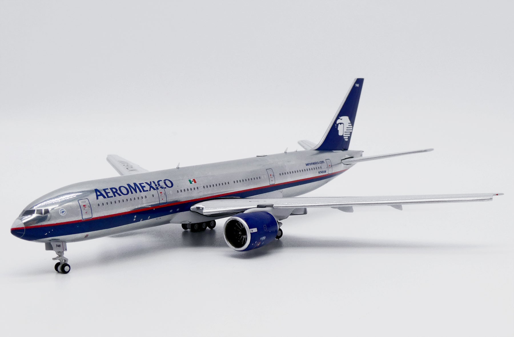 AeroMexico / Boeing 777-200ER (Flaps Down) / XX40026A / N746AM / 1:400