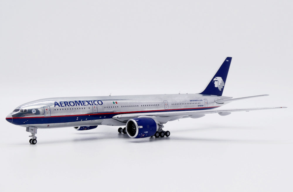 AeroMexico / Boeing 777-200ER (Flaps UP) / XX40026 / N746AM / 1:400
