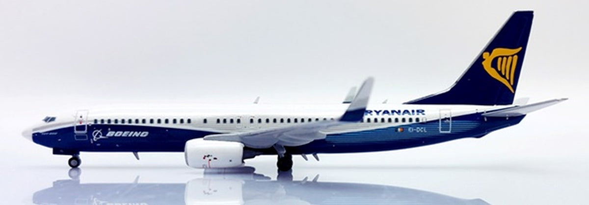 Ryanair (Dreamliner White Nose Livery) / Boeing B737-800 / EI-DCL / XX40040 / 1:400 elaviadormodels