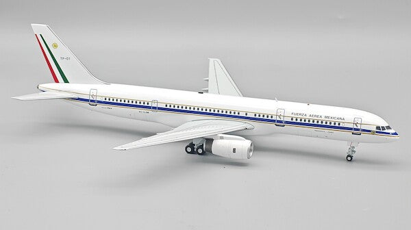 Mexico - Air Force / Boeing B757-200 / XC-UJM / IFMEXU-JM / 1:200